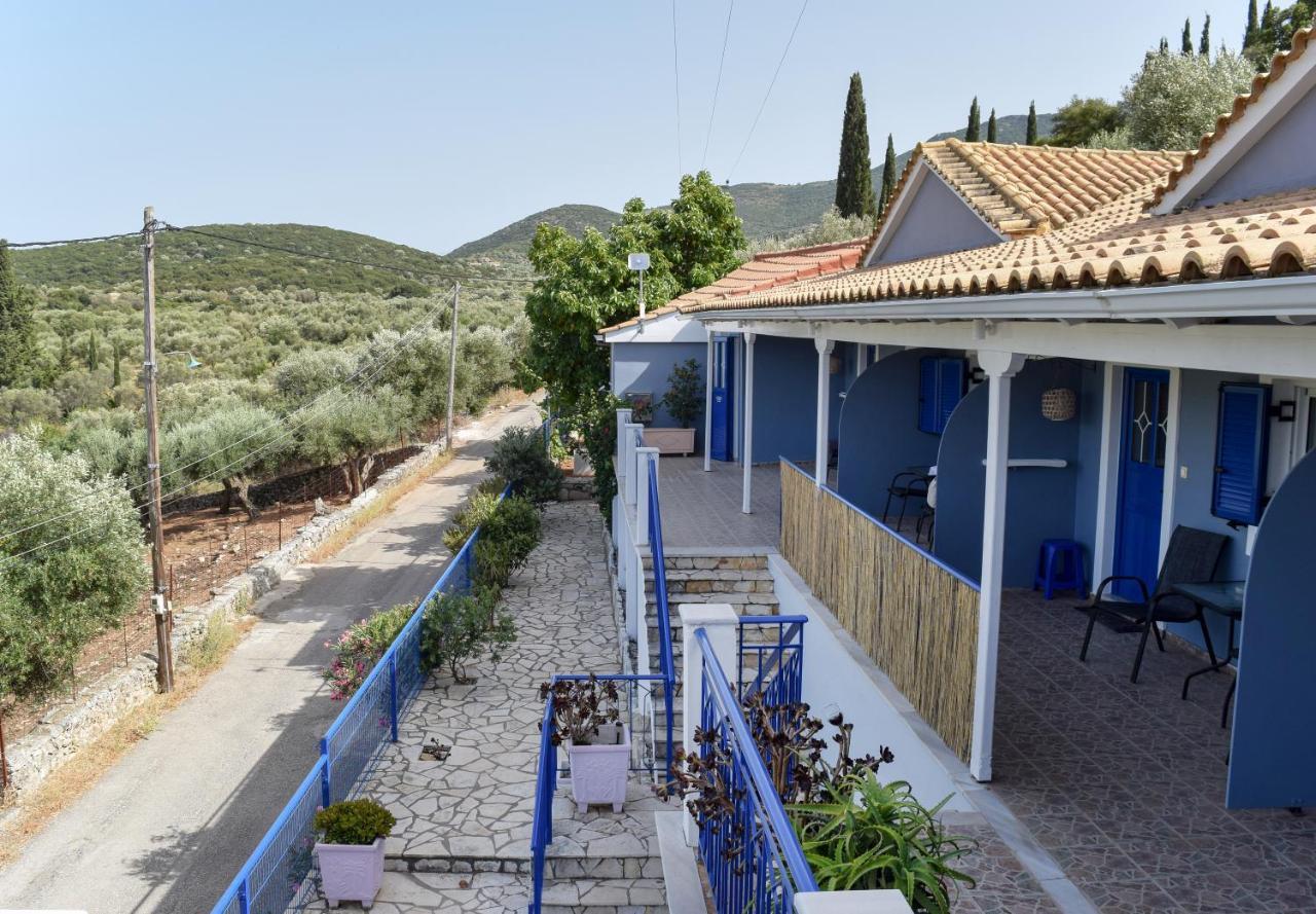 Val Di Compare Apartments バティ エクステリア 写真