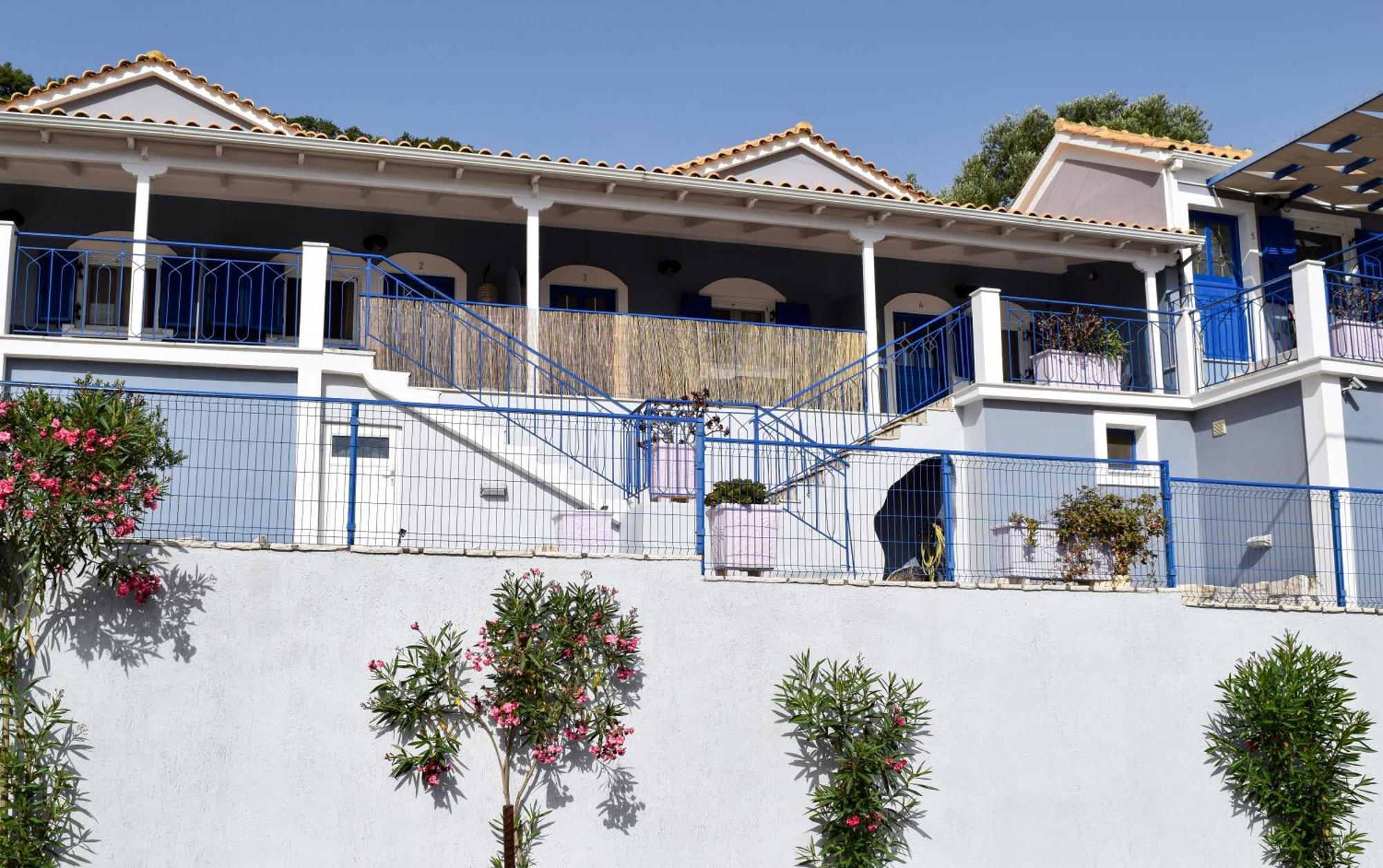 Val Di Compare Apartments バティ エクステリア 写真